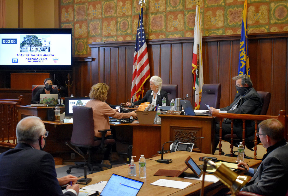 040621-smt-news-city-council-mobile-ordinance-005